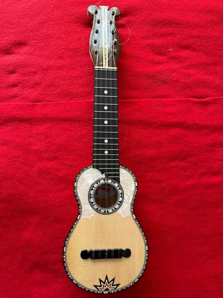 Charango Aiquileño Boliviano