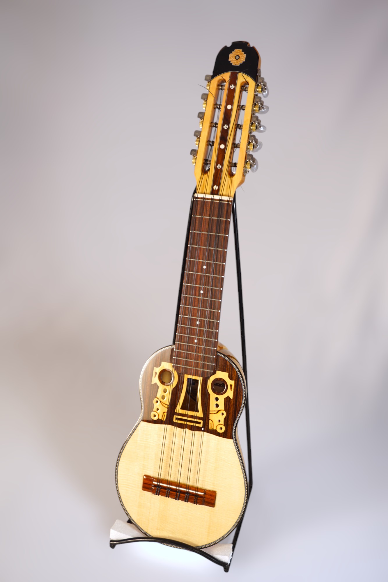 charango tiwanaku pedro quispe torrez front tihanacu