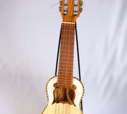 charango studio mariposa