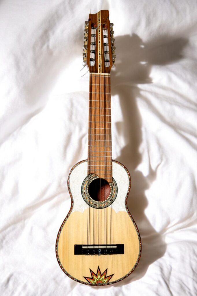 Charango Edgar Suarez - Modello aiquileño - immagine 2